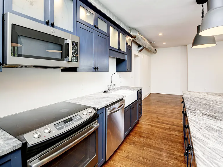 65 S 5th St #2A — Photo 11
