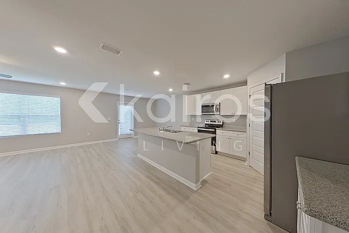 4820 Malay Cir — Photo 5