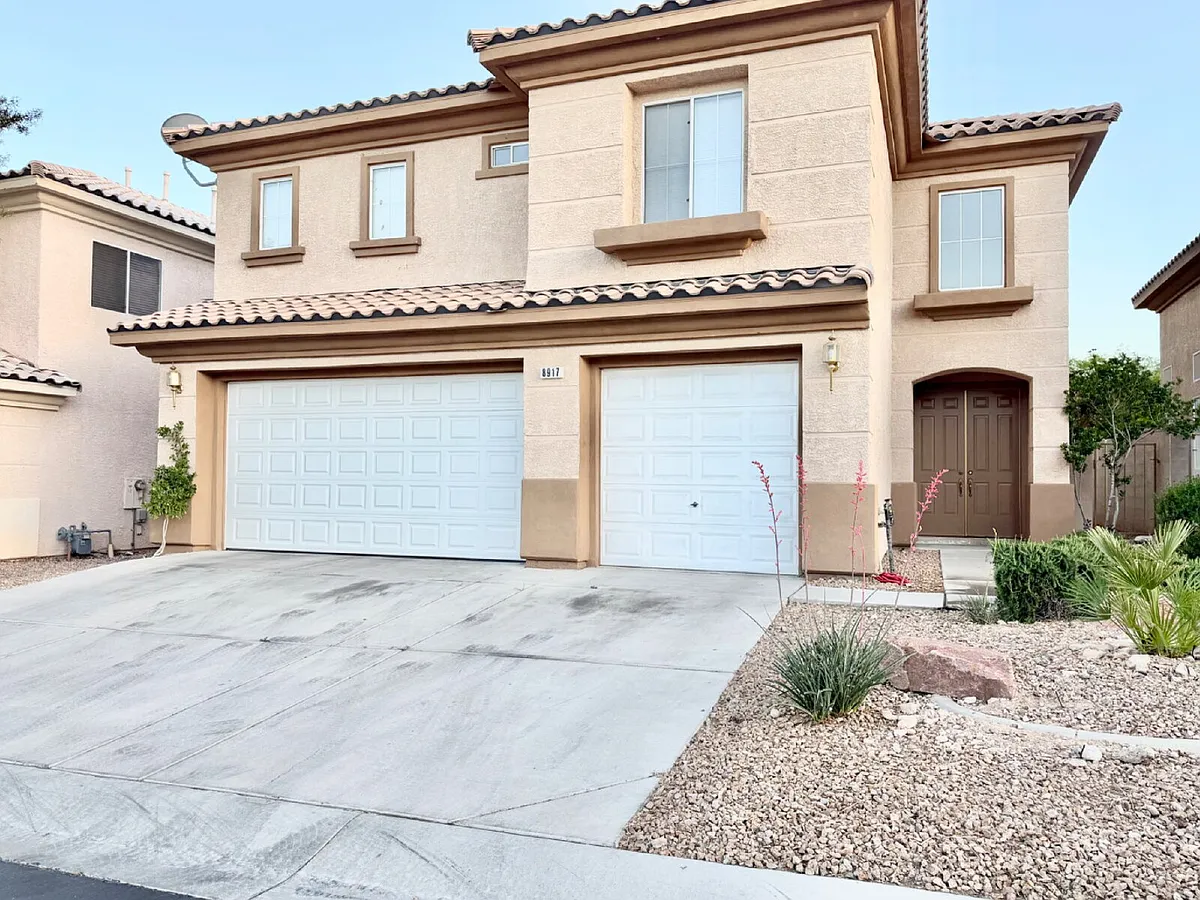 Building Photo - 8917 Waltzing Waters Ct