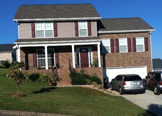 1st image of 560 Cordova Ln