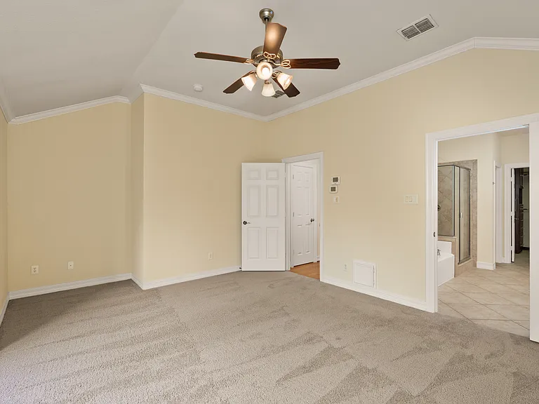 4230 Holland Ave — Photo 14