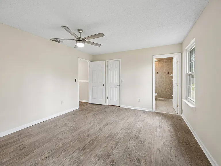 11018 Reading Rd — Photo 29