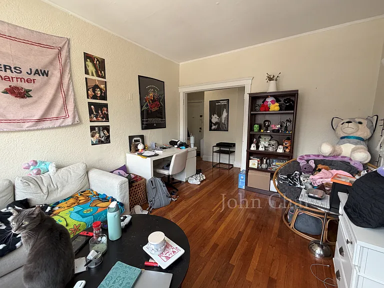 1800 Commonwealth Ave #16 — Photo 9