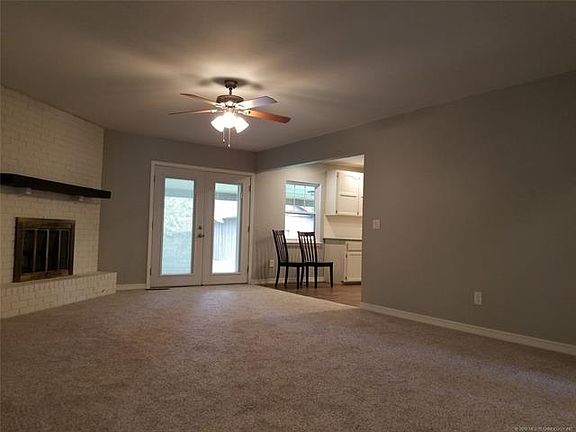 4th image of 1228 S Hickory Pl