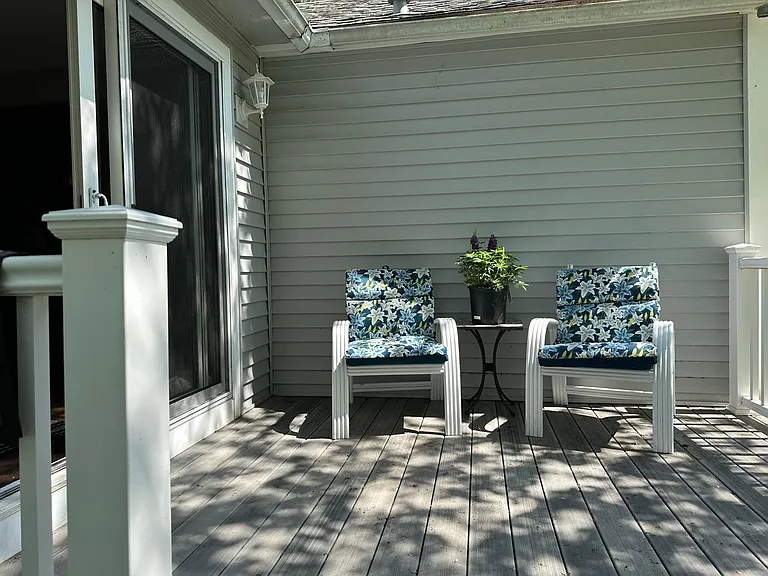 40 Ford St — Photo 1