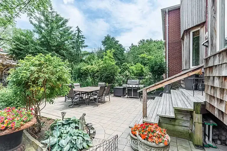 131 Gillard Ave #2