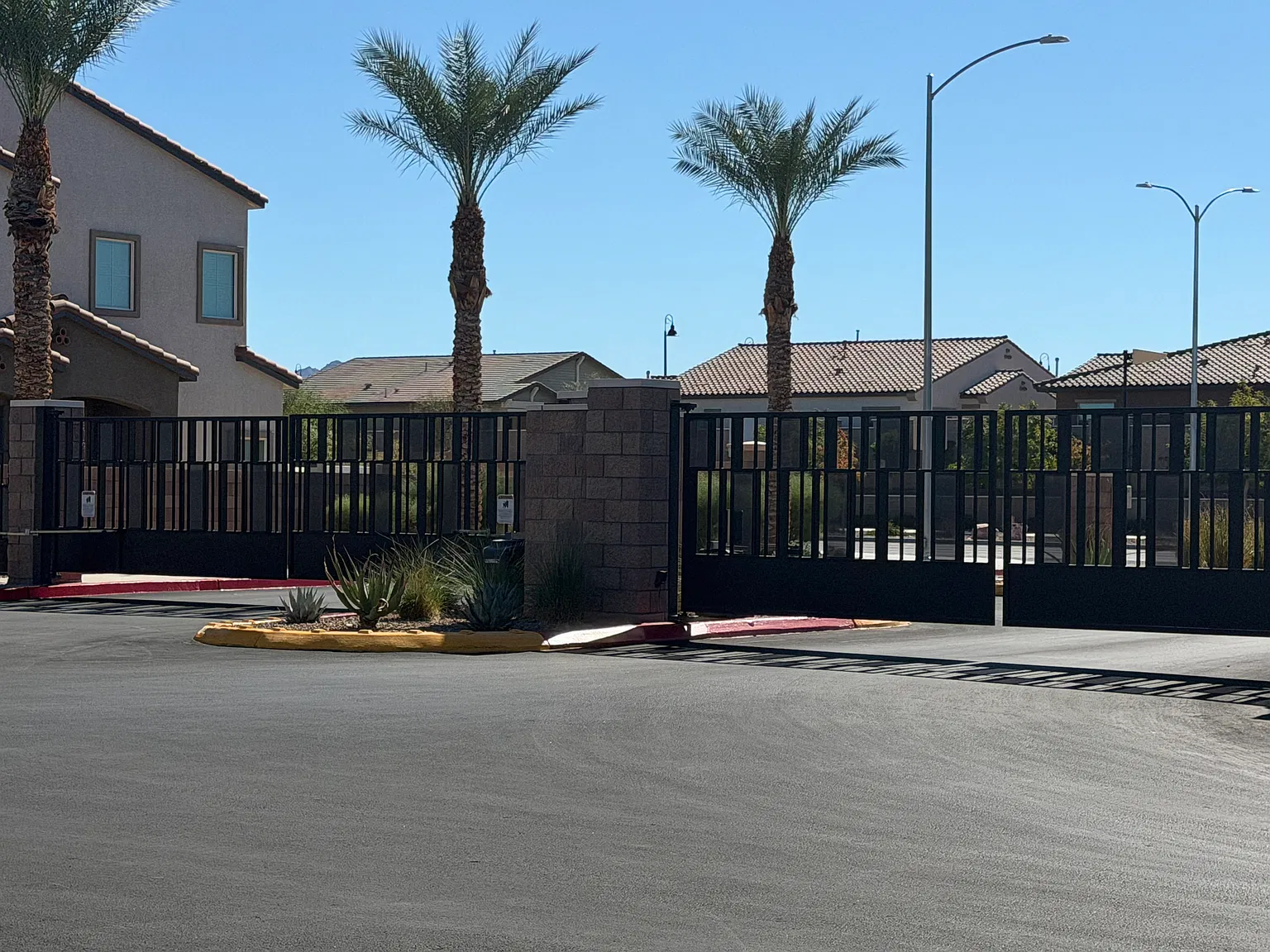 3 bed, 1771 sqft, $2,200 — Photo 3