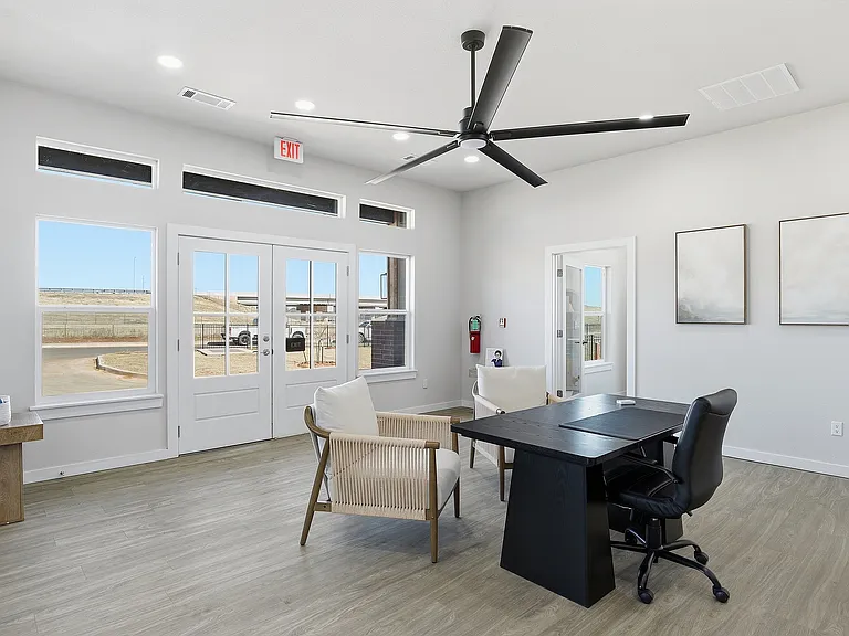 Leasing Office