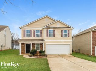 2508 Walnut Forest Dr, Charlotte, NC 28216