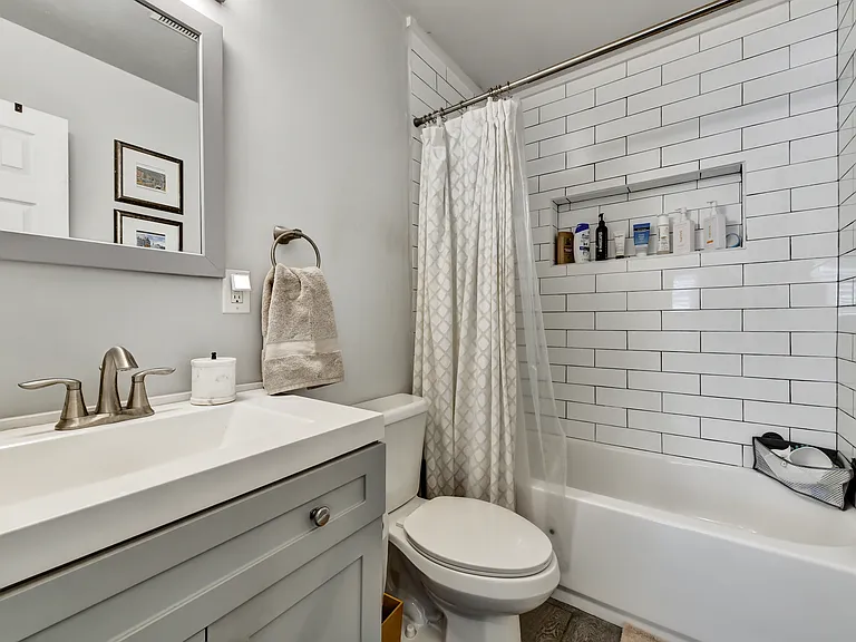 4318 W Grace St — Photo 10