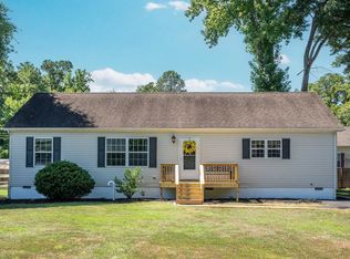 363 Monroe Dr, Colonial Beach, VA