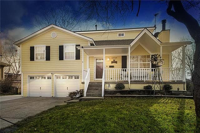 1st image of 2027 NE Dill Dr