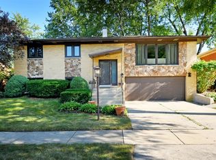 6616 Forestview Dr, Oak Forest, IL 60452