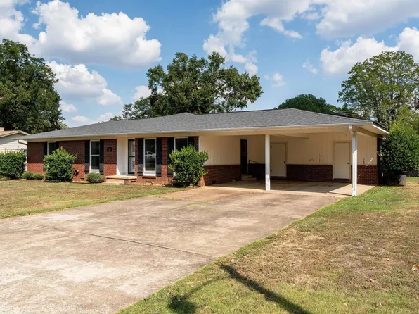 12 Lynwood Dr, Searcy, AR 72143