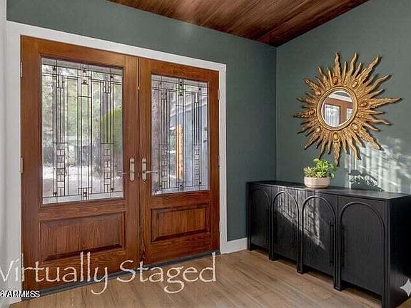 4th image of 530 N CHARLES Road