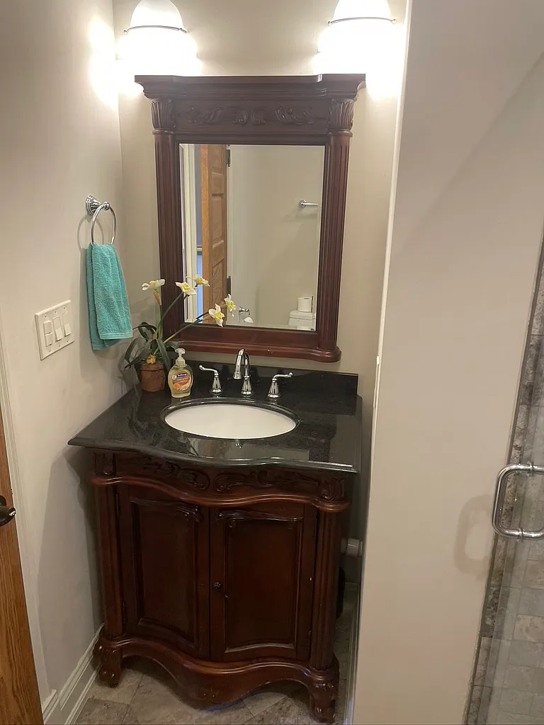 2 bed, 1826 sqft, $3,200 — Photo 2