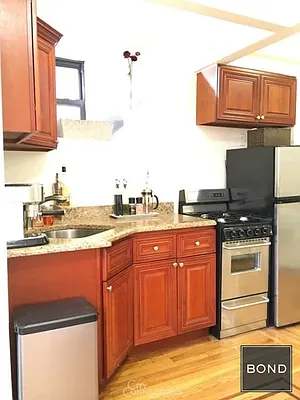 Rented by Bond New York | media 10