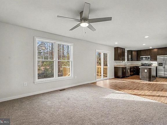3rd image of 184 Albrough Blvd
