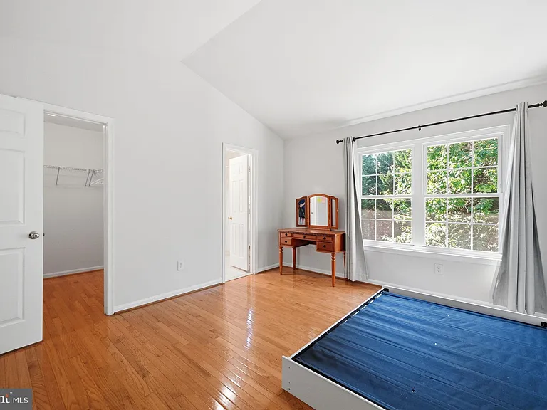 7676 Helmsdale Pl — Photo 16