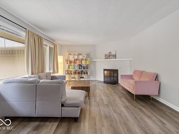 4th image of 601 Woodbine