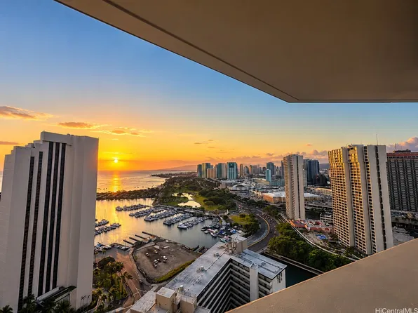 1700 Ala Moana Blvd APT 3601, Honolulu, HI 96815