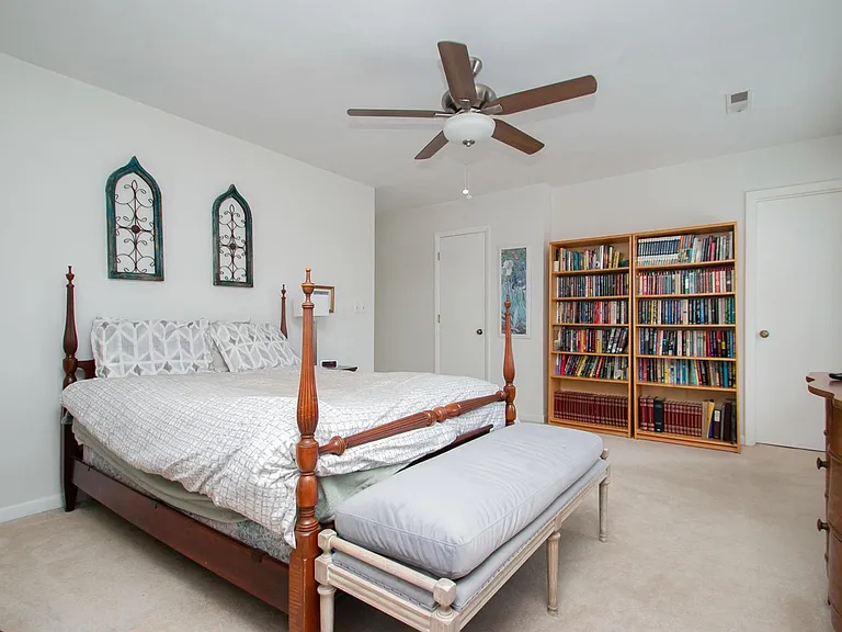 3451 Londonderry Ct — Photo 8