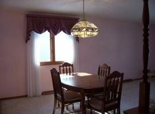 6649 Springdale Dr, Middleburg Heights, OH