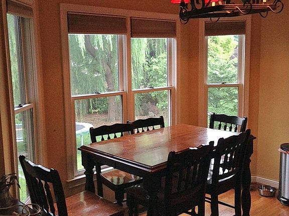 4th image of 4213 Evergreen Dr