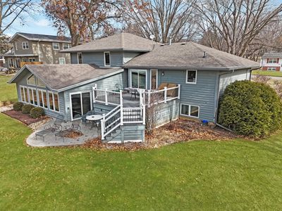 210 Park Crest Dr, Freeport, IL, 61032