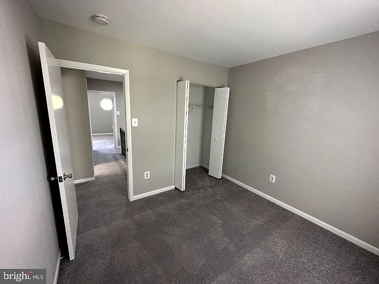 8121 Fenwick Ct — Photo 22
