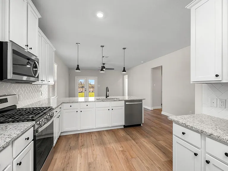 3052 Sorrento Hill Dr — Photo 4