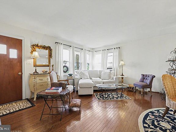 4th image of 1204 Madison Ave