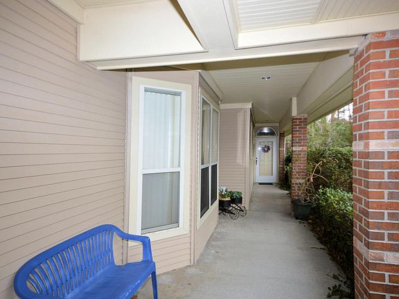 3rd image of 4534 Middleton Park Cir W