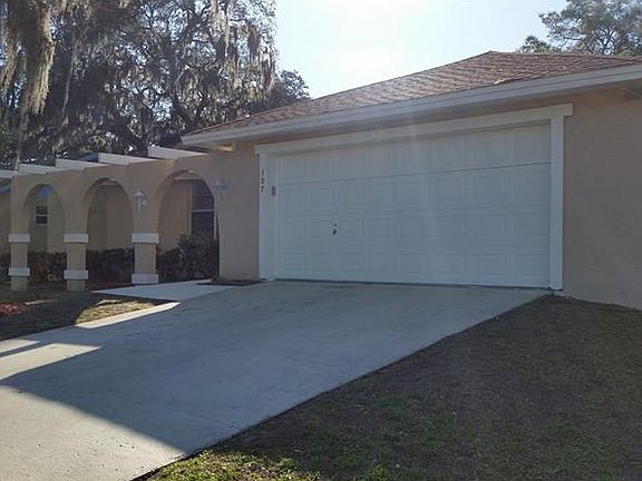 2nd image of 107 Foxwood Dr