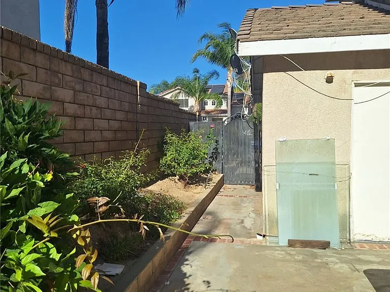 30427 Yosemite Dr — Photo 21