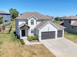 1225 Hillmann Ln, Warrensburg, MO 64093