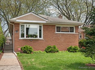 1215 Pitner Ave, Evanston, IL 60202