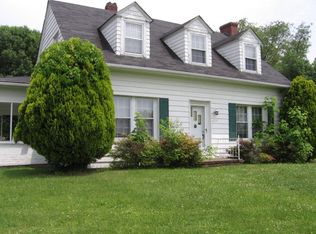 429 Maple St, Glade Spring, VA 24340