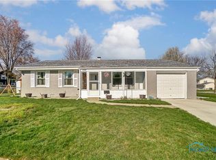 344 Easthampton Dr, Oregon, OH 43616