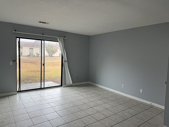 4th image of 901 Olmstead Dr APT 19C