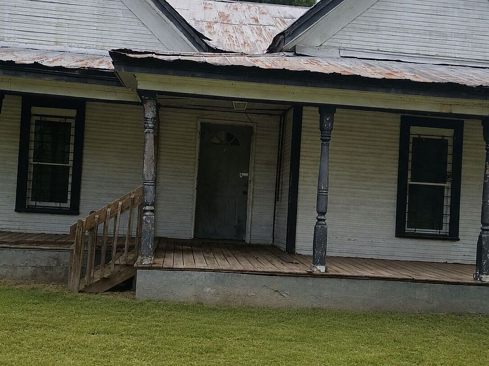 2nd image of 179 Sycamore St