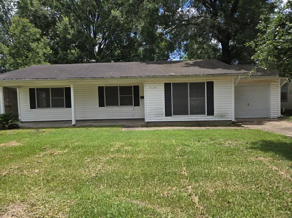 5125 Moonmist Dr, Beaumont, TX 77706