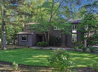 22099 Parnell Rd, Shaker Heights, OH 44122