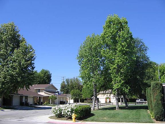 3rd image of 22738 Bassett St