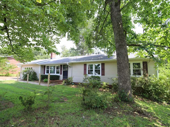 201 N Chilton Cres, Lagrange, GA 30240