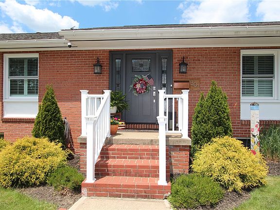 2nd image of 301 W Loyalhanna St