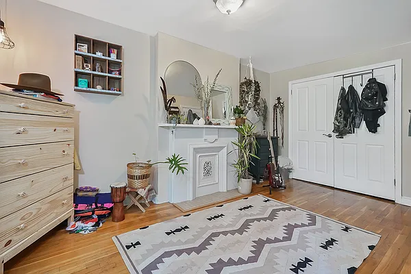Rented by Avenue Sotheby's International Realty | media 11