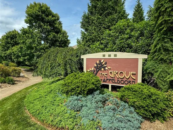 136 Appeldoorn Cir #136, Asheville, NC 28803
