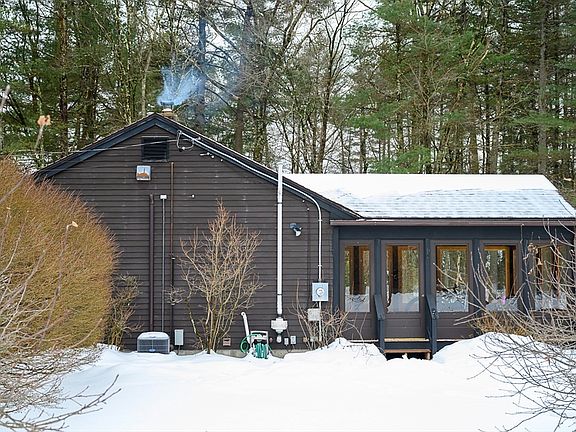 3rd image of 97 Gulf Rd