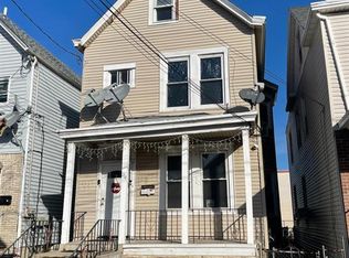 214 Broad St, Perth Amboy, NJ 08861